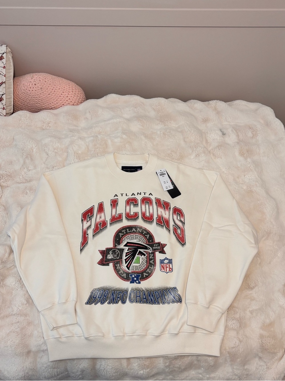 Abercrombie Atlanta Falcons Cream NFL Crewneck Sweater